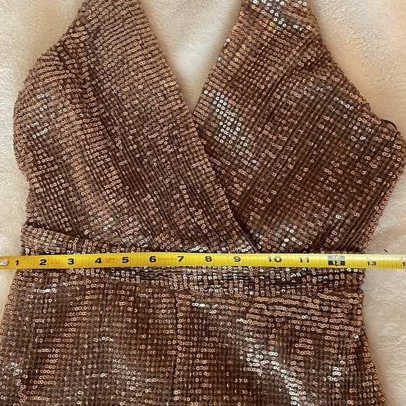Gold sequin romper - Picture 8 of 11